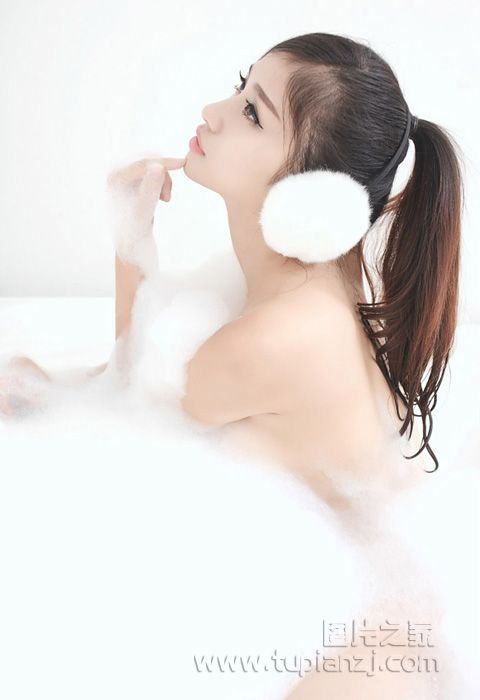 清纯学生紫薇白浆直流|人妻商场真空露出