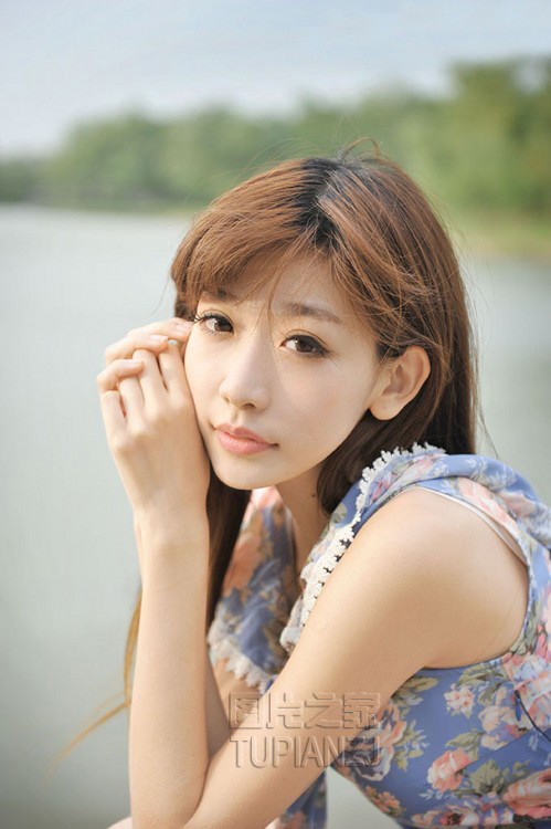 被老师打肿花蒂|乖,你是我的了