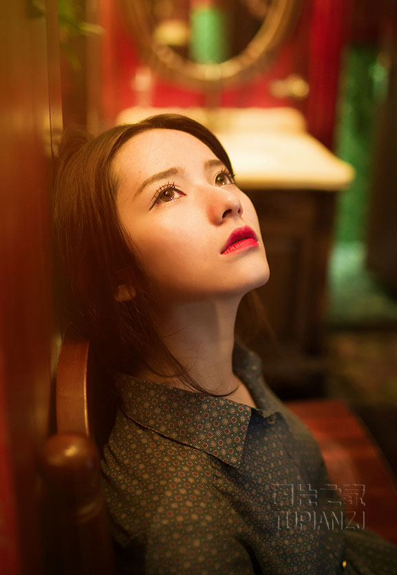 帮男友咬咬后的第一件事是做什么？吞精好难哦！