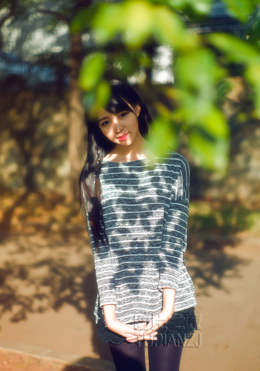 情感口述:领导带我出差晚上那个了 酒店里他抱我时还用下面顶我