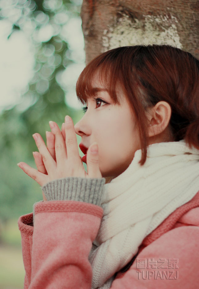 卡戴珊20分钟完整版bt种子百度云网盘迅雷资源ed2k下载 卡戴珊艳照照片