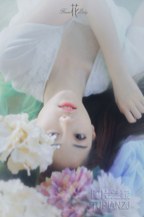 劝我妈离婚后,谈了7年的男友火速跟我分手