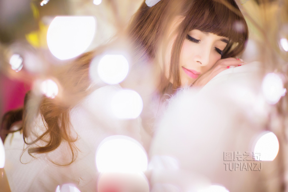 疯狂新婚夜，在他按奈不住欲火时我泼他硫酸