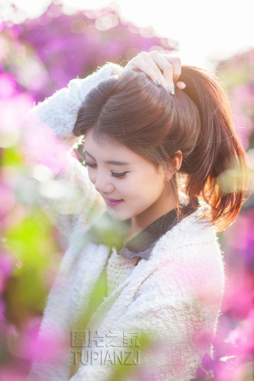 使坏的在她敏感点不断研磨|我家狗狗一天上我一