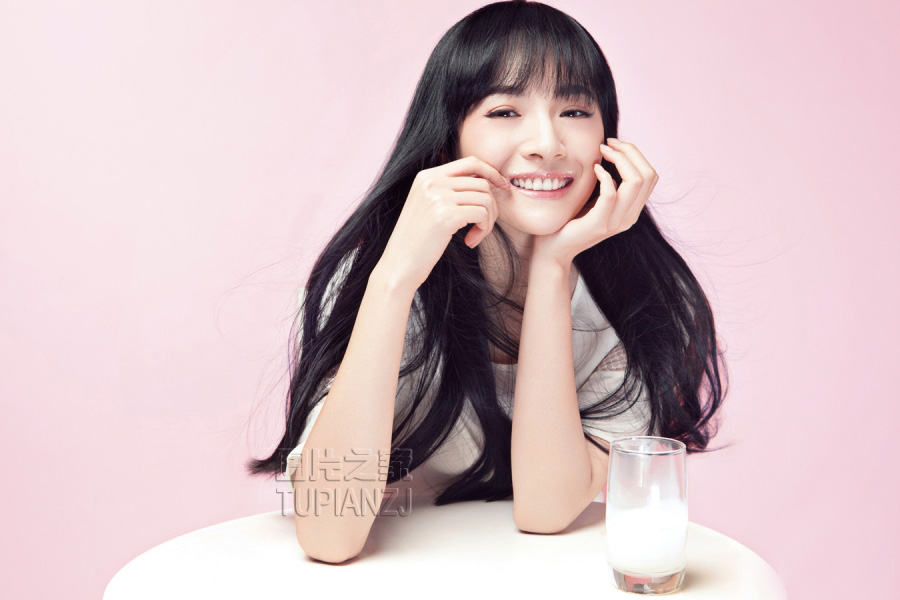 我把你的批日出水:他用力揉捏她绵乳摇