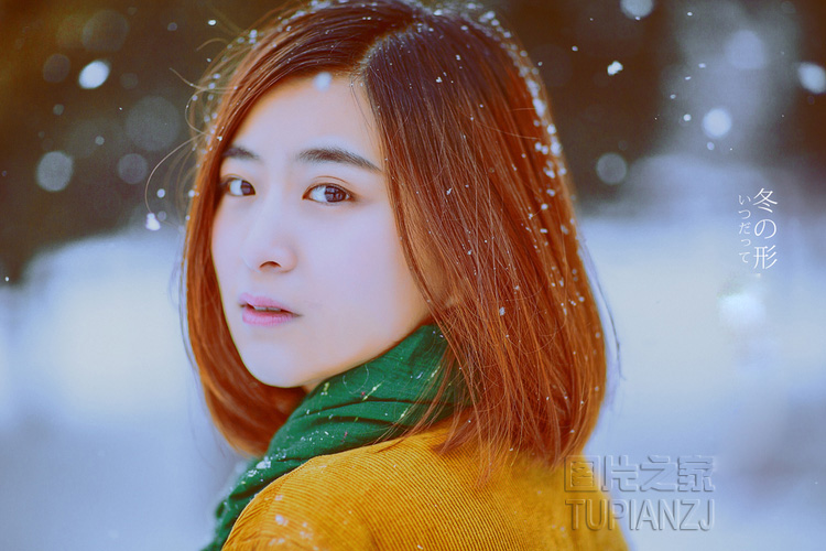 被同桌拉到没人的地方摸下面:高冷女神被调教成