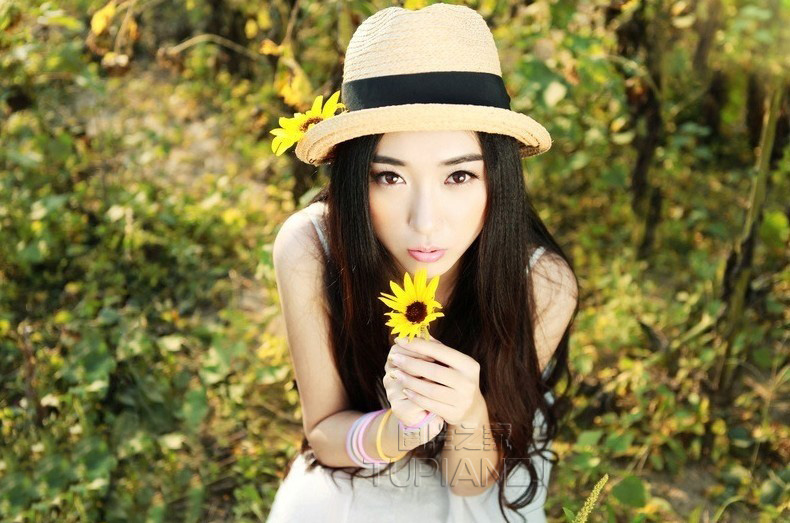 乡村大乱纶肥水不外流:宝贝,你乖一点我就慢点