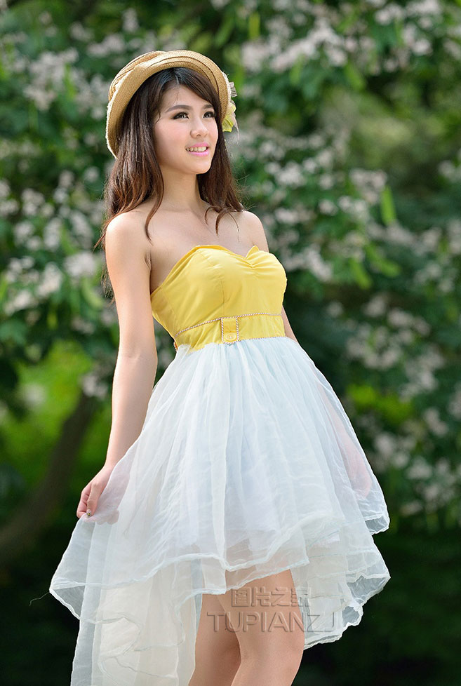 同桌轻点还在上课嗯啊:宝贝乖把腿张开让我添