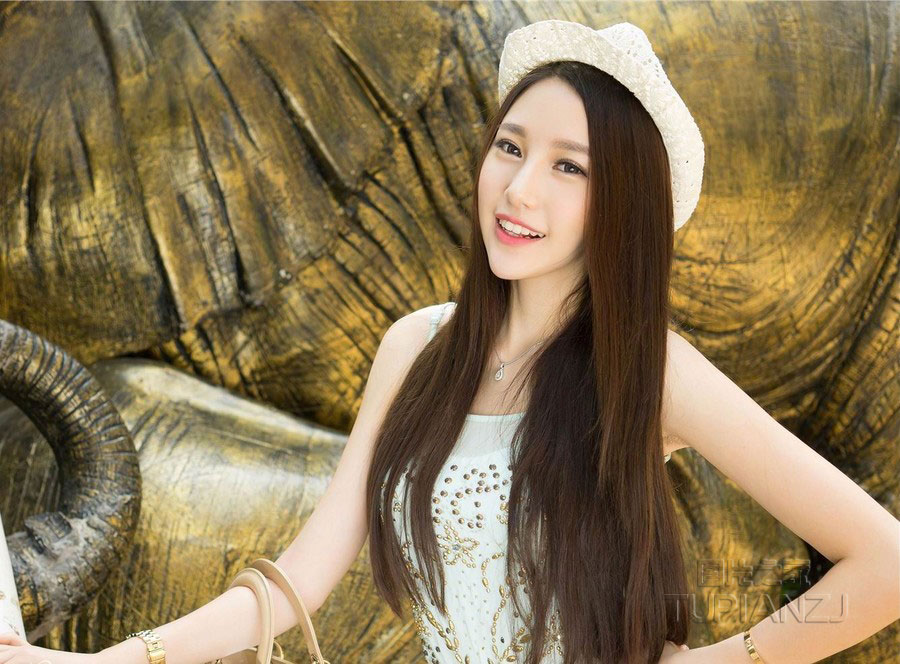 小东西我们厨房做|她随着他的进出开始娇喘