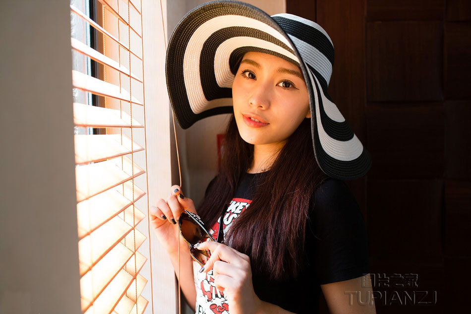 疯狂新婚夜，在他按奈不住欲火时我泼他硫酸