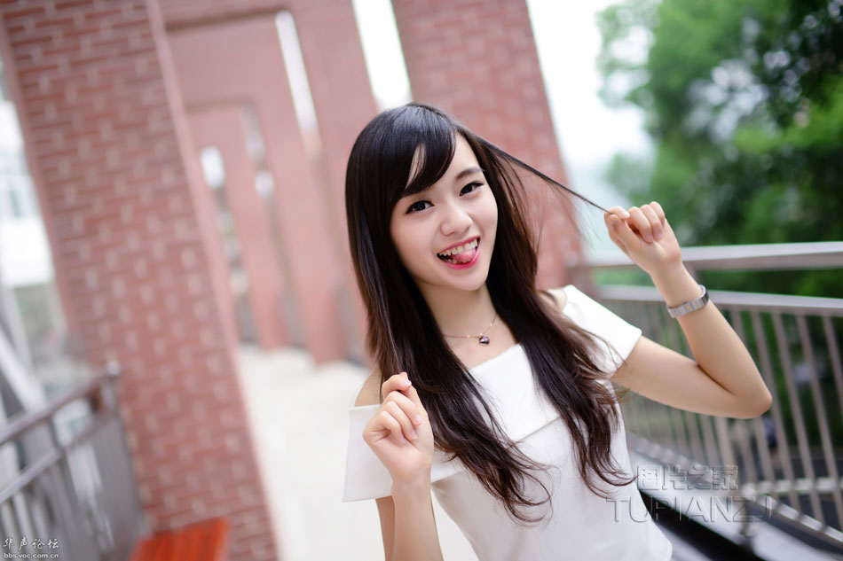 男生被男生 摸硬的经历|我要搂着你的腰