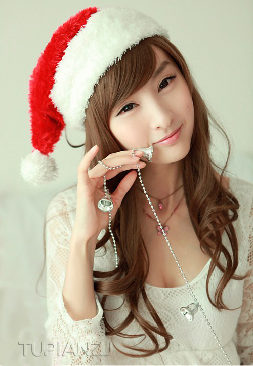 哥哥你的手放我衣里了 哥哥那里不可以 男多女少真可怕