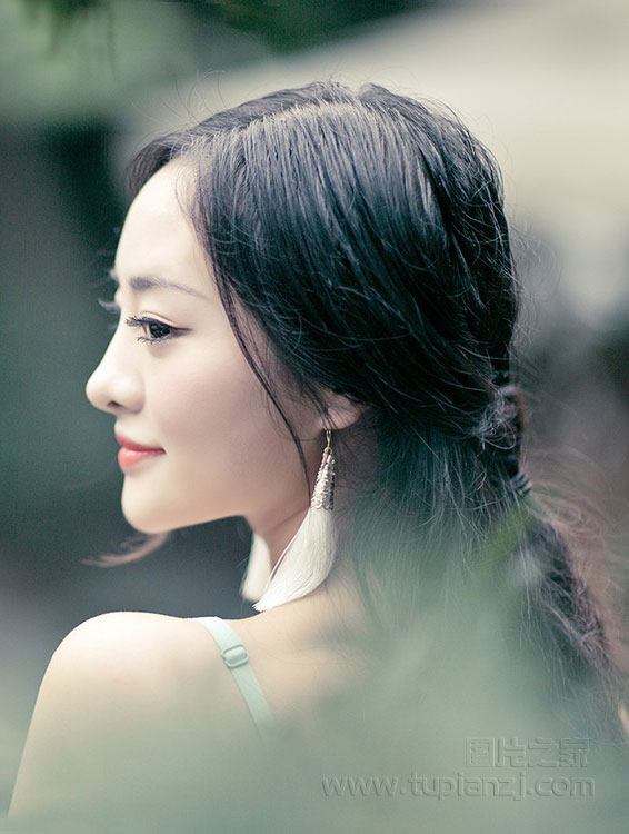 女人口述和几个男人在一起的感觉 当了别人的情妇40年 我很享受!