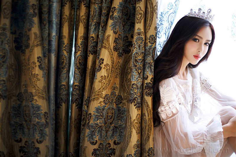 又大又硬水又大又硬少妇|坐在椅子上可以进行的