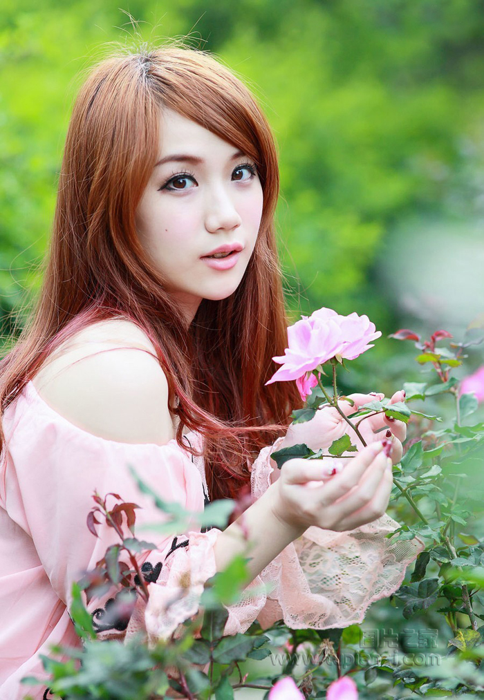 情乱的蕾丝贵妇:玩的熟妇嗷嗷叫