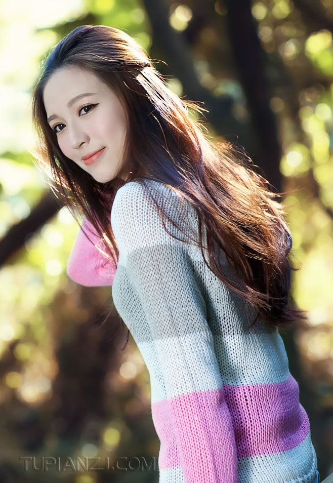 口述:与已婚男同事发生婚外情 那次在KTV包厢 他强行夺走了我的初夜