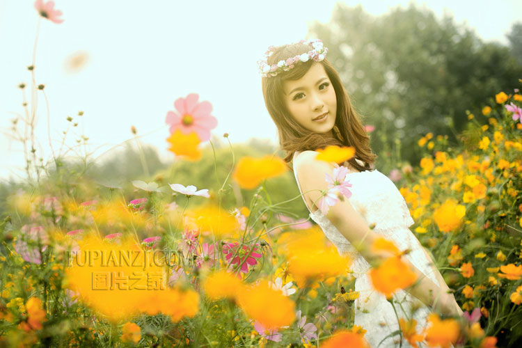 电梯里他挺进我的身体:他坚定而又缓慢地进入