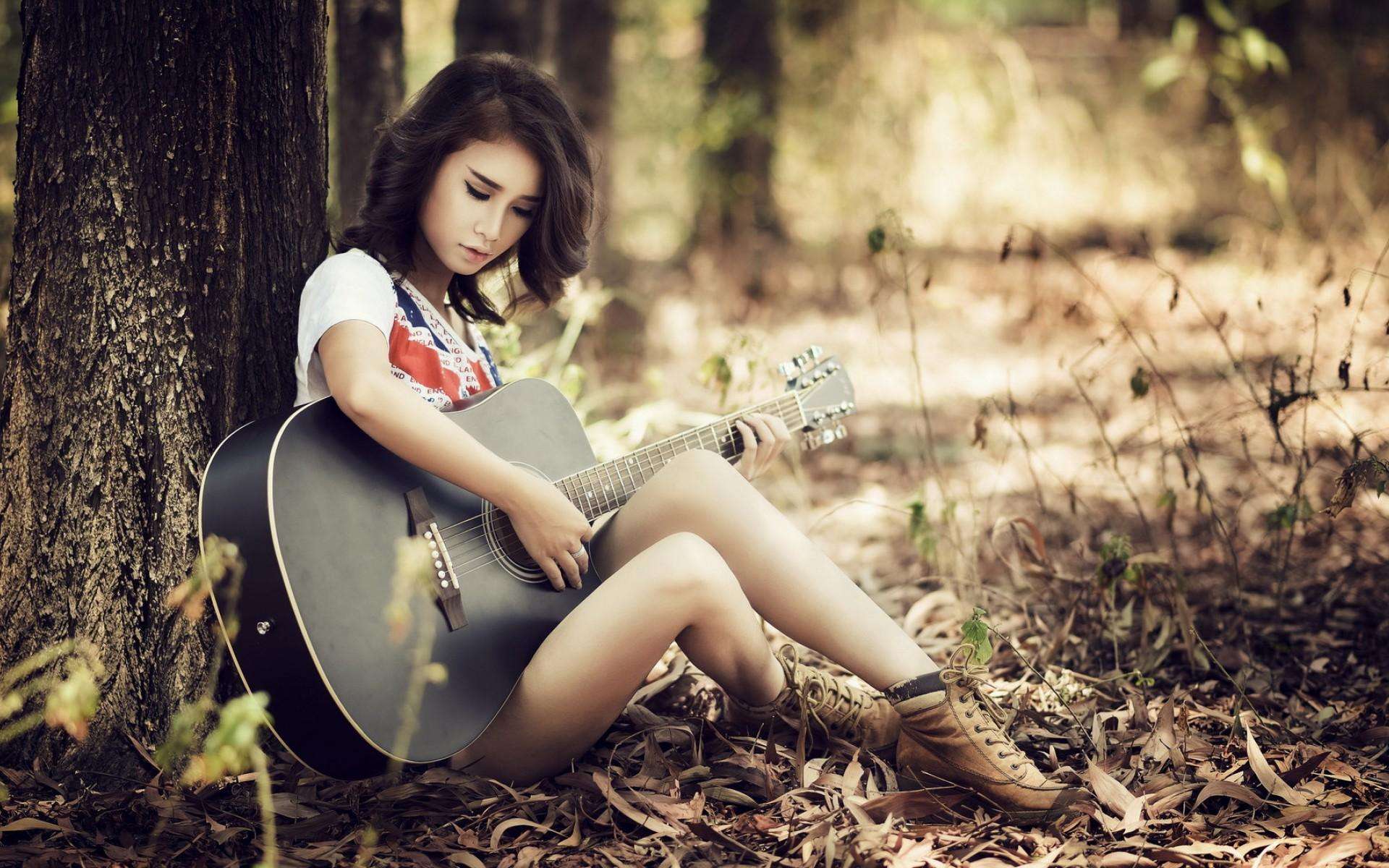 吉他女孩唯美图片