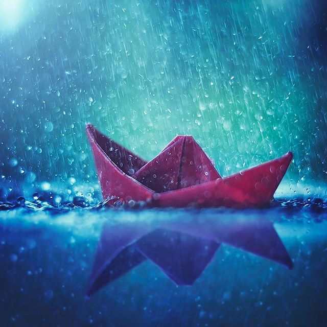 小纸船图片唯美图片集,不怕风吹雨打.#下雨#唯美