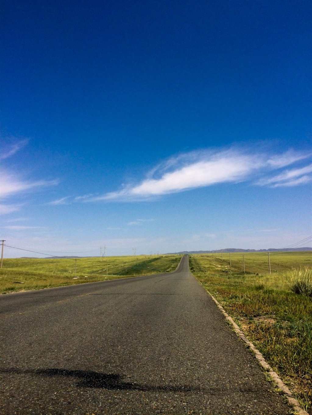一路向北,我的平凡之路——锡林郭勒草原自驾#公路#草地#风景