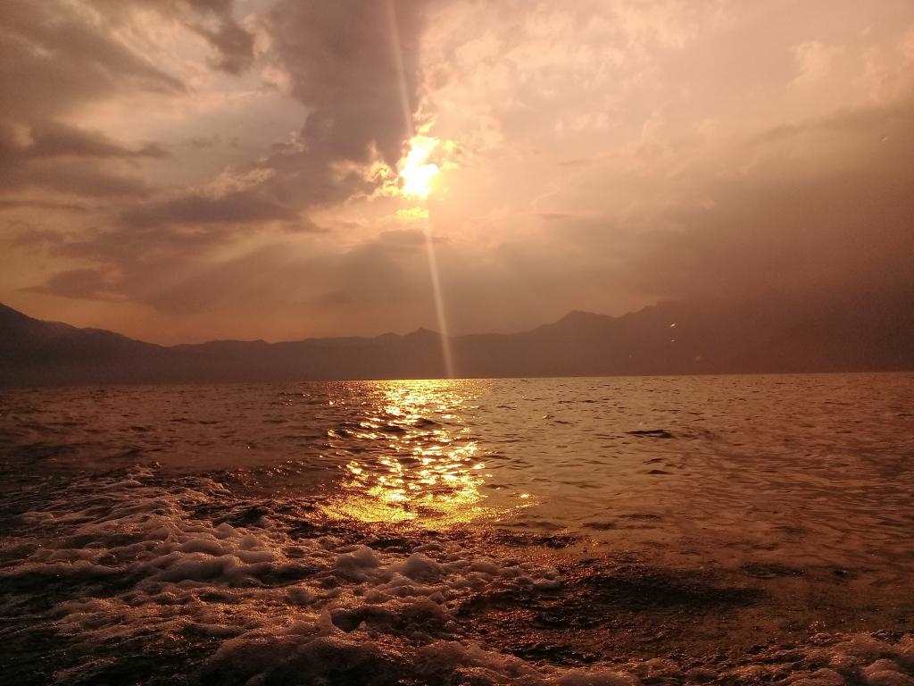 光,太阳,自然,日落,海,天空,阳光#湖水