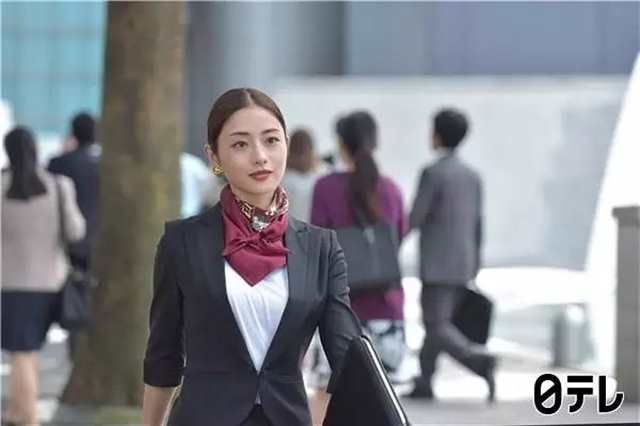 最近大火的日剧《校对女孩河野悦子》