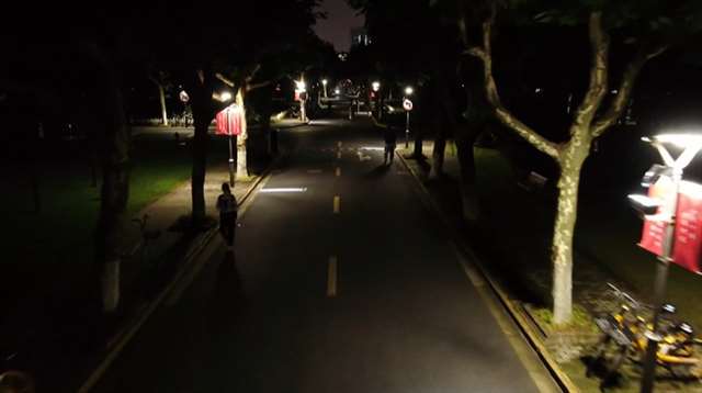 毕业季,网易云点燃24盏灯,写了24句唯美文案……