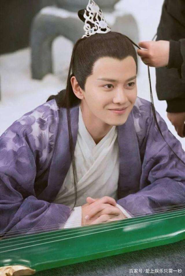 任嘉伦尺度最大的一场戏场景确实有些尴尬了