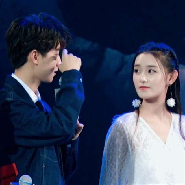 杨幂拿了吴磊的第一次