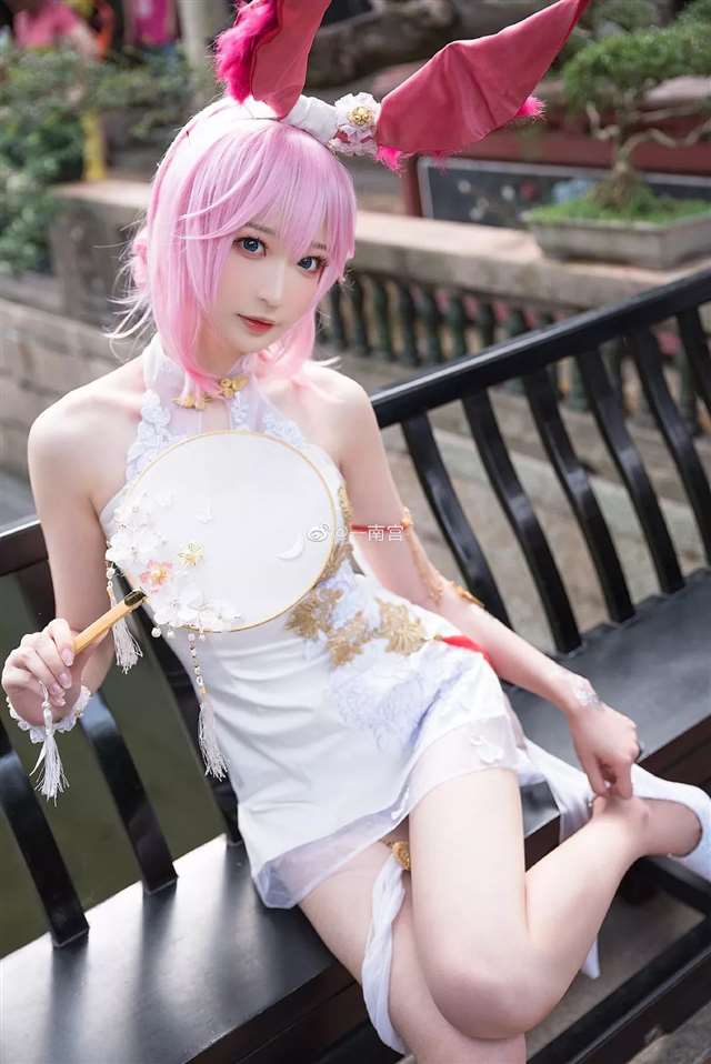 Cos八重樱：舰长，喜欢樱花吗？来年的春天，一起去赏樱吧&