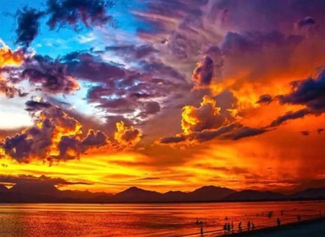 高质量干净治愈秋天文案短句.