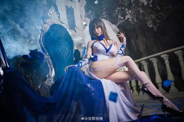 富二代女友Coser沧霁桔梗