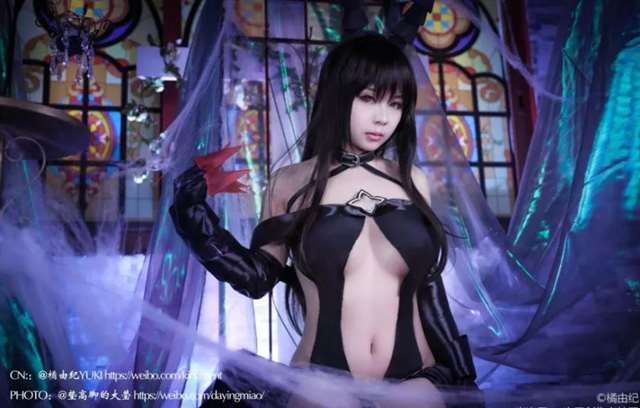 To Love出包王女cos 想挠挠小姐姐的肚子