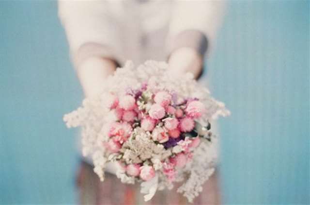 每当夜深人静的时候、隐隐的心痛