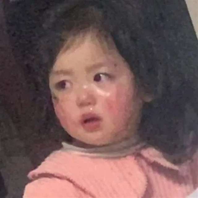 一看就让人心疼的伤感真人女头像