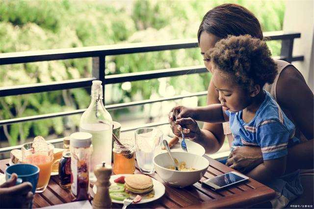 妈妈有点开放/故事口述