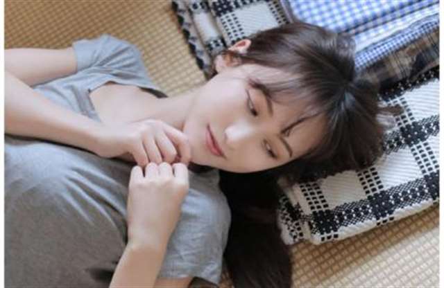 在车里做了一个小时/真人口述 他像疯了一样的索取车里