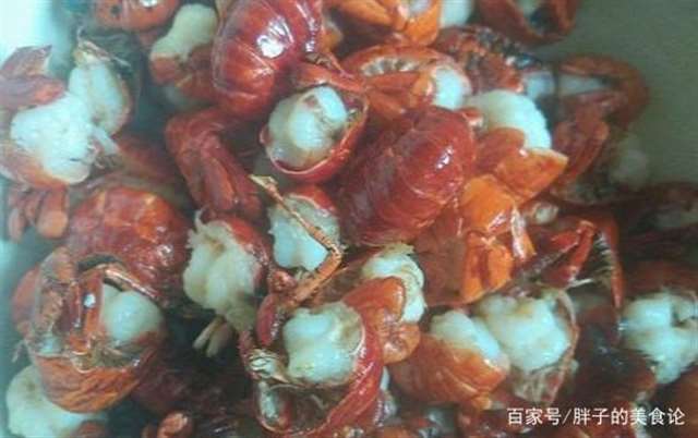 老公为升职在家请领导吃饭/真人口述 老公回公司取文件老板要了我