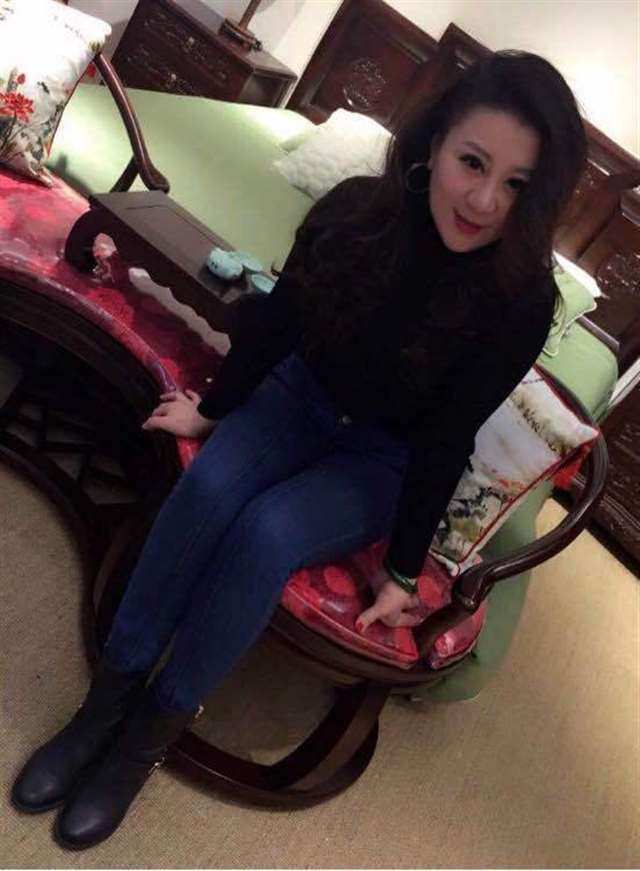 妈妈很漂亮所以我/真人口述 我妈很漂亮所以有幻想