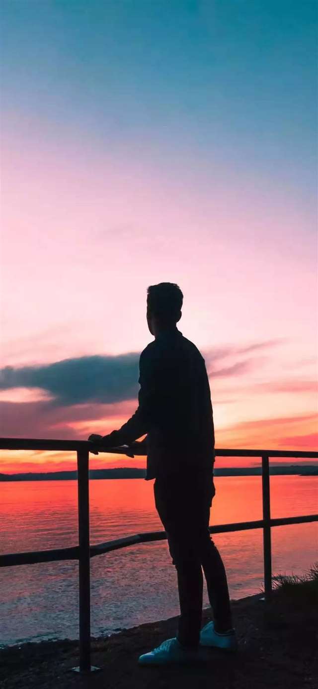 一些包含人生的句子,深沉又含蓄.