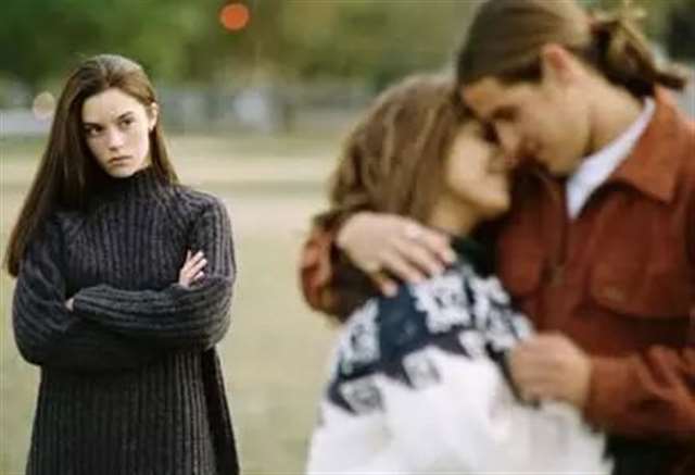 老公(男朋友)出轨,女人应该怎么办?