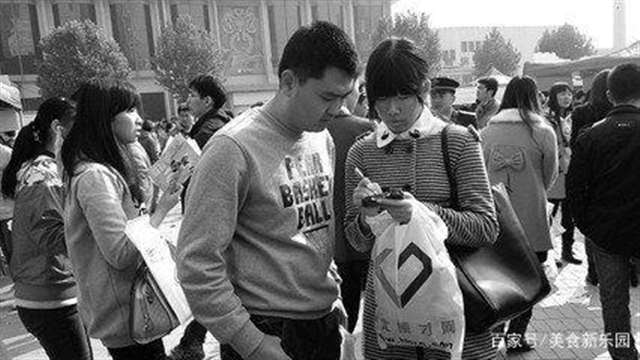 房东40多岁睡了我/真人口述 见一次面一次就干十几次