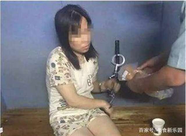 房东40多岁睡了我/真人口述 见一次面一次就干十几次