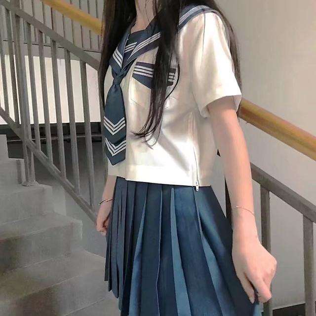 jk制服部位女生头像背景图