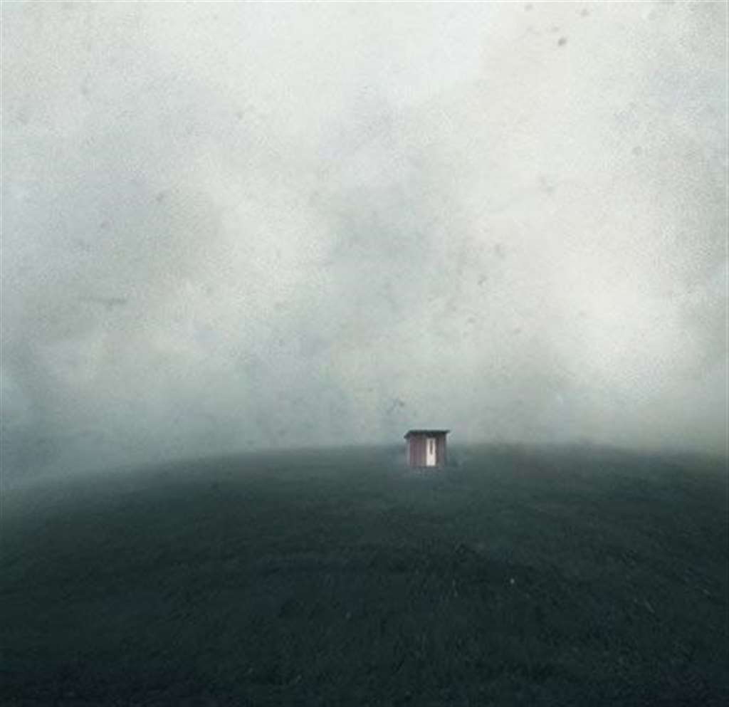 我想找个地方躲起来