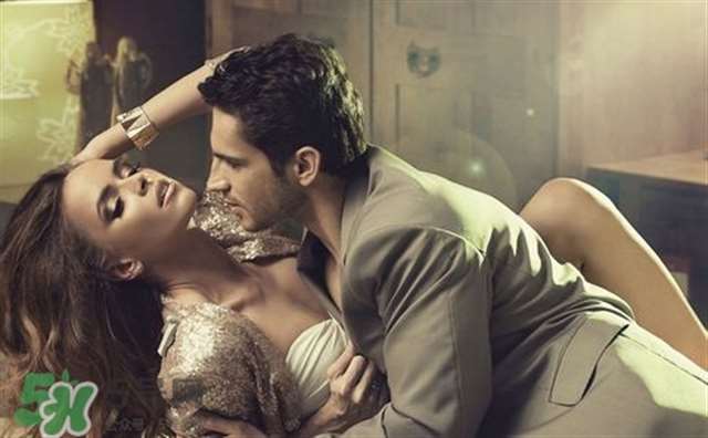 怎么保持床上的新鲜感 男人哪里最敏感