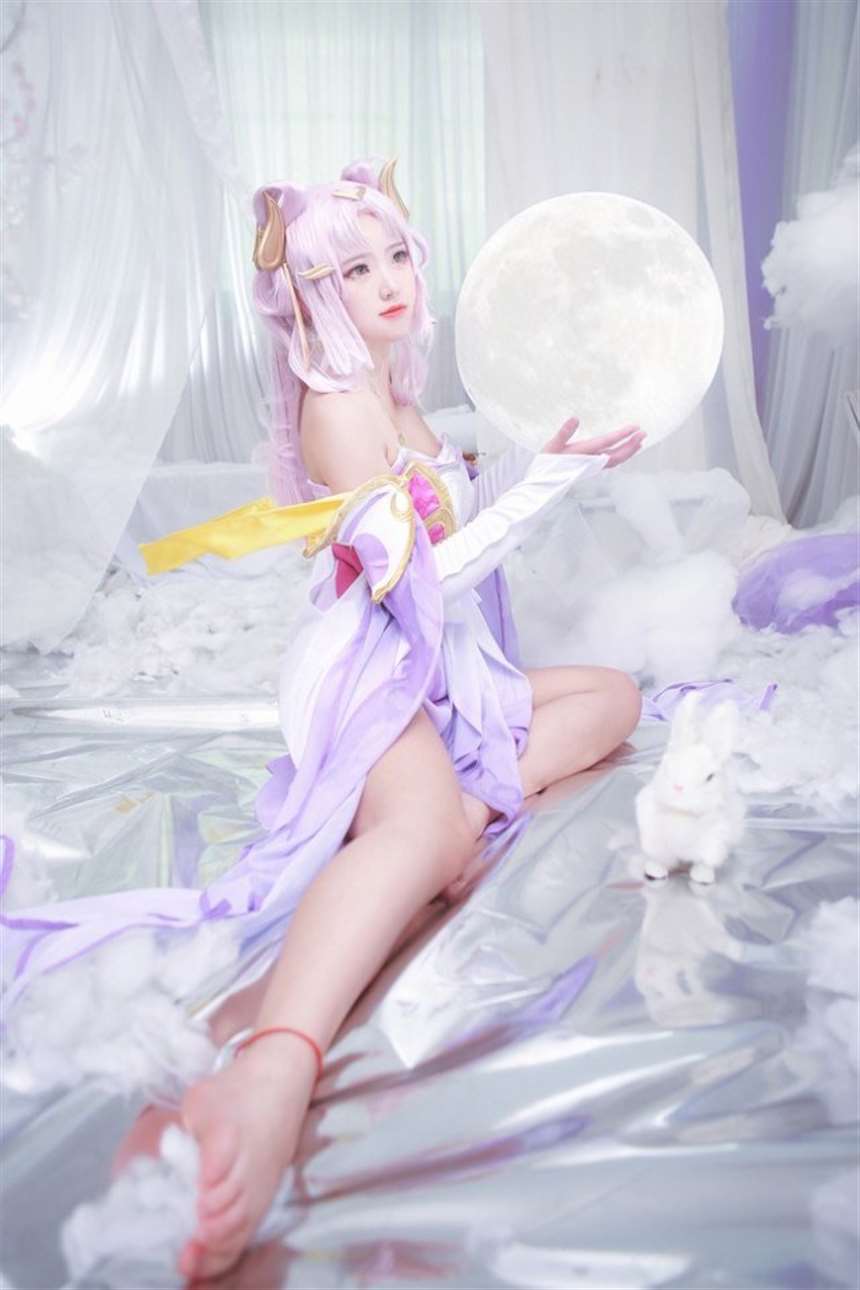 王者荣耀嫦娥害羞的样子吐舌头玩坏的表情
