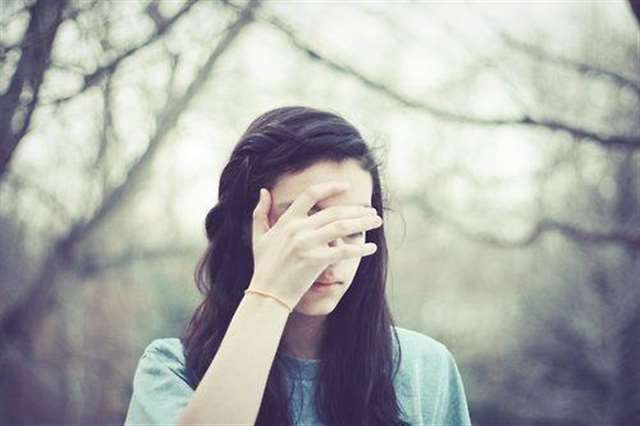 心里难受又无奈的句子 心里不舒服想发表一下