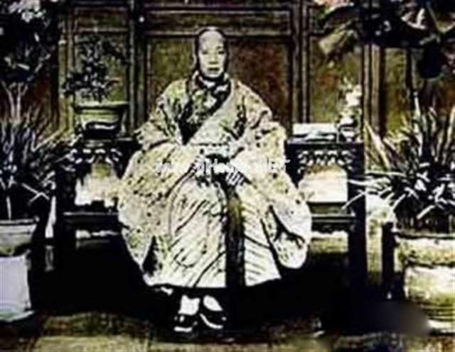 清朝太监下面是什么样的缺失部位图片