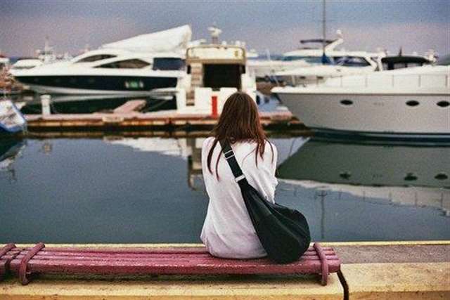 坚强的句子说说心情 承受一切而坚强的说说